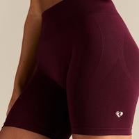 Define 2.0 Seamless Scrunch 6" Shorts | Merlot