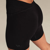 Define 2.0 Seamless Low Back Shorts | Black