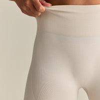 Define 2.0 Seamless Scrunch Leggings | Stone