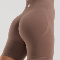 Define 2.0 Seamless Scrunch 6" Shorts | Mocha