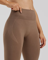 Define 2.0 Seamless Scrunch Leggings | Caribou