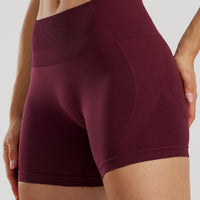 Define 2.0 Seamless Scrunch 4" Shorts | Dark Cherry