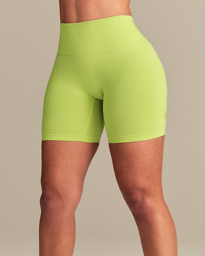 Define 2.0 Seamless Low Back Shorts | Lime Punch