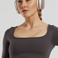 Define 2.0 Seamless Long Sleeve Built-In Bra Top | Graphite