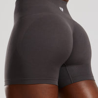 Define 2.0 Seamless Scrunch 4" Shorts | Graphite