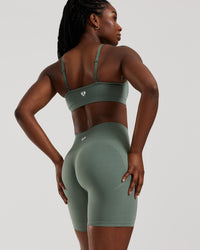 Define 2.0 Seamless Scrunch 6" Shorts | Sage