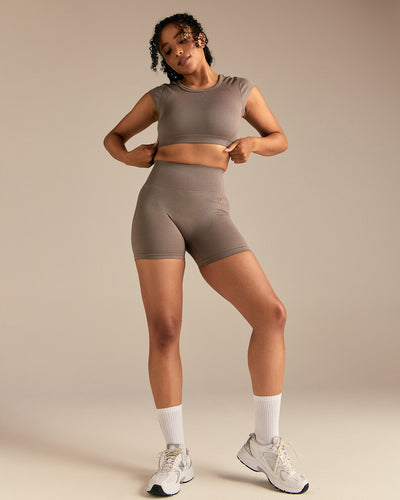 Motion Seamless Open Back Short Sleeve Crop Top | Taupe Grey