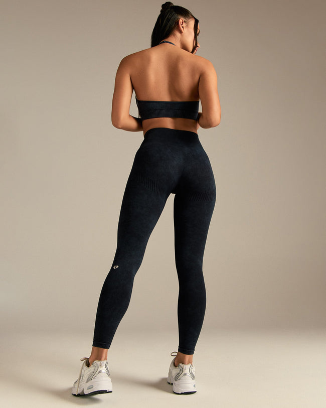 Power Seamless Halter Neck Bra | Washed Black