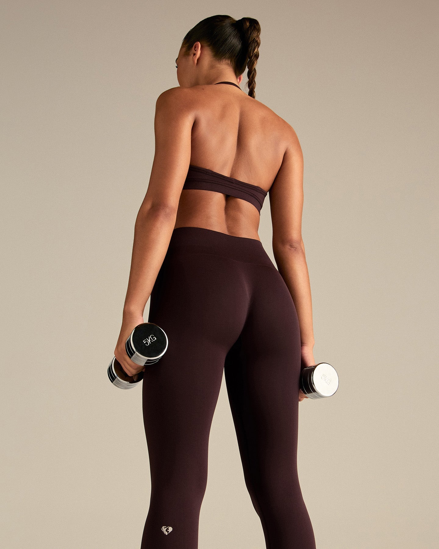 Define 2.0 Seamless Scrunch V-Neck Bra | Cafe Noir