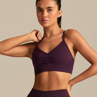 Define 2.0 Scrunch Bra | Blackberry (1/6)