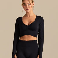 Define 2.0 Long Sleeve Scrunch Crop Top | Black (1/6)
