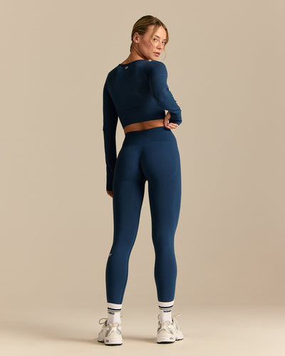 Define 2.0 Long Sleeve Scrunch Crop Top | True Navy (3/6)