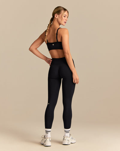 Define 2.0 Scrunch Bra | Black (3/6)